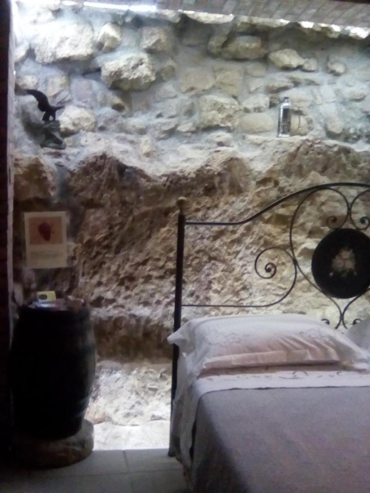 Guest House La Corte Normanna Sciacca Ruang foto