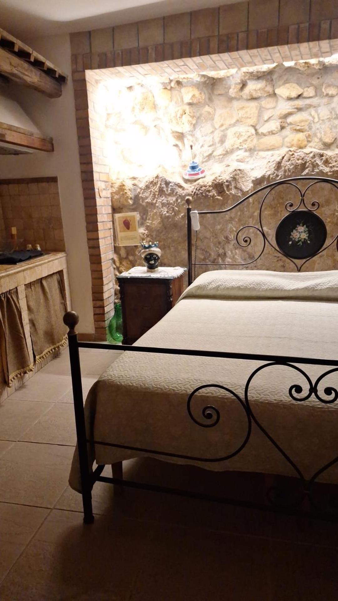 Guest House La Corte Normanna Sciacca Bagian luar foto